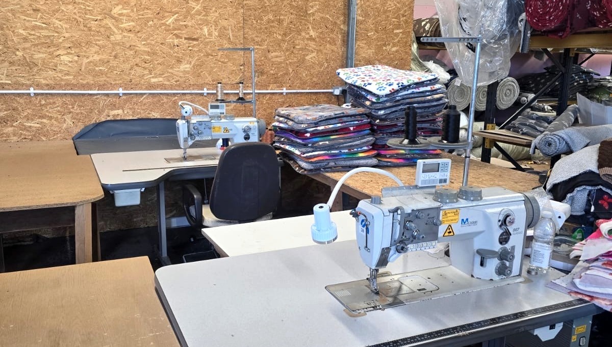 Industrial sewing machines and materials in the workshop