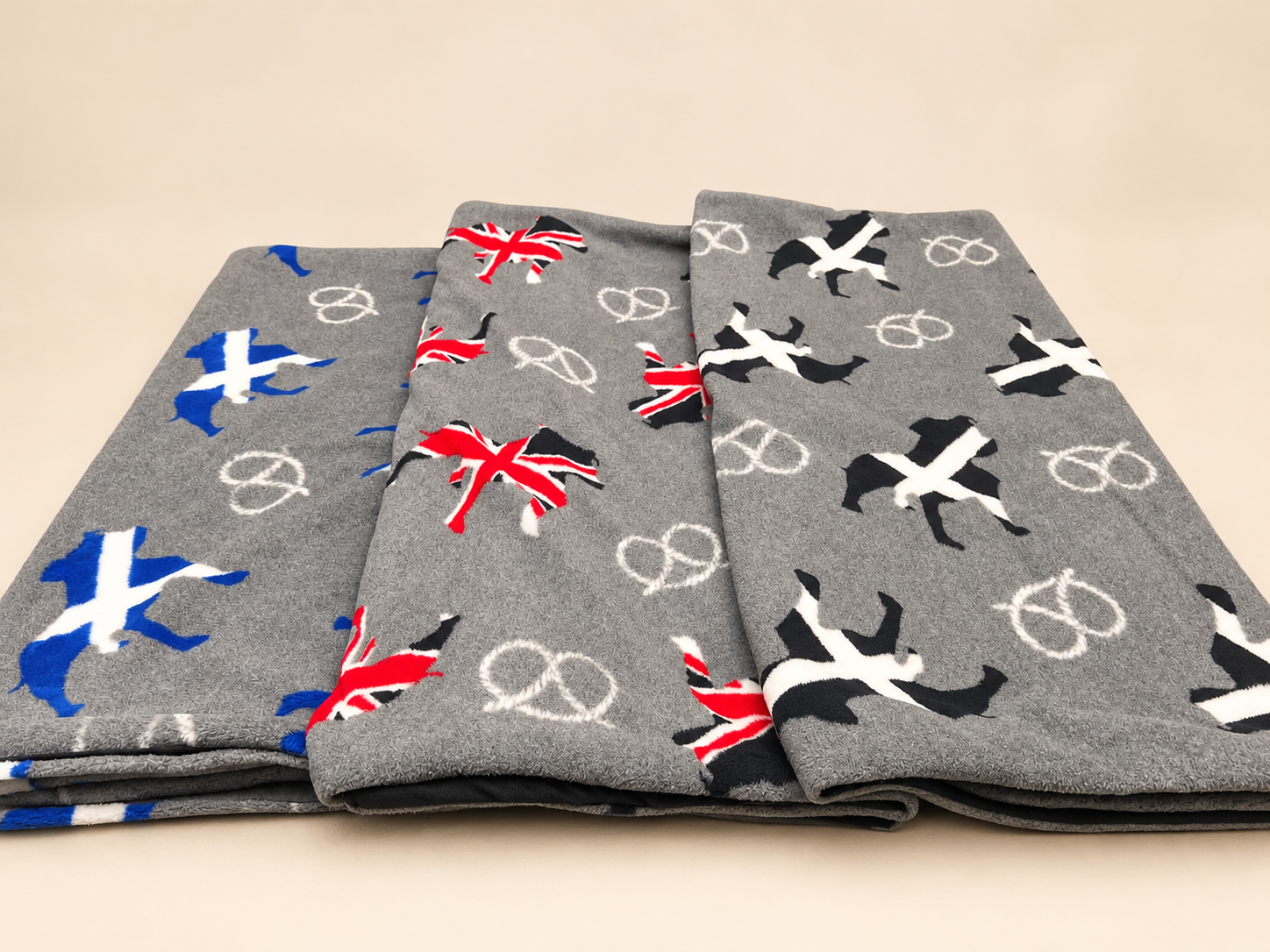 Patterned textile mats